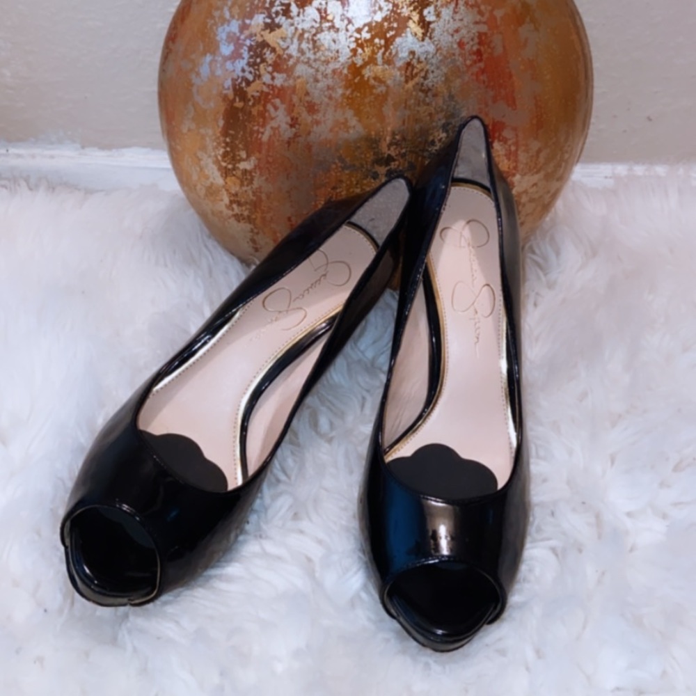 Jessica Simpson Heels - Picture 2 of 6